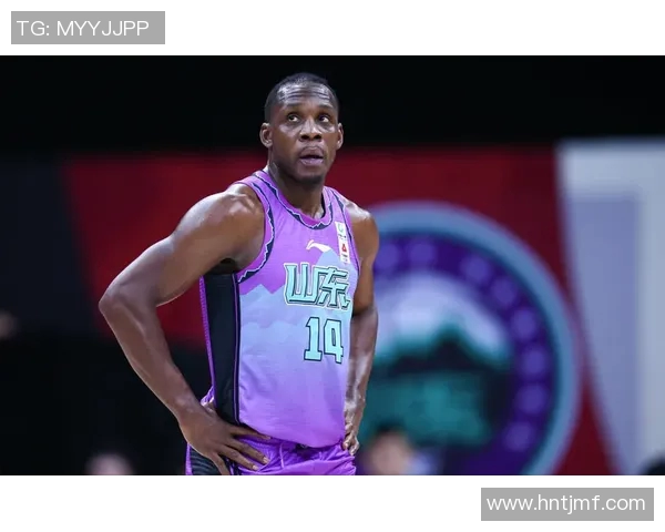 哈德森的传奇之旅探索他在篮球界的辉煌成就与影响力 哈德森的传奇之旅探索他在篮球界的辉煌成就与影响力